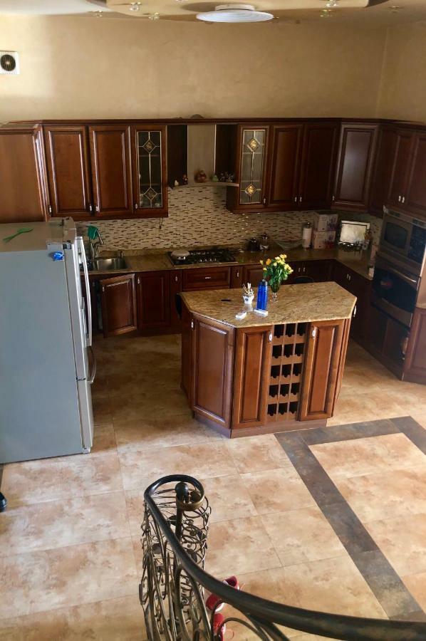 יירבאן Luxury Tumanyan Apartment מראה חיצוני תמונה
