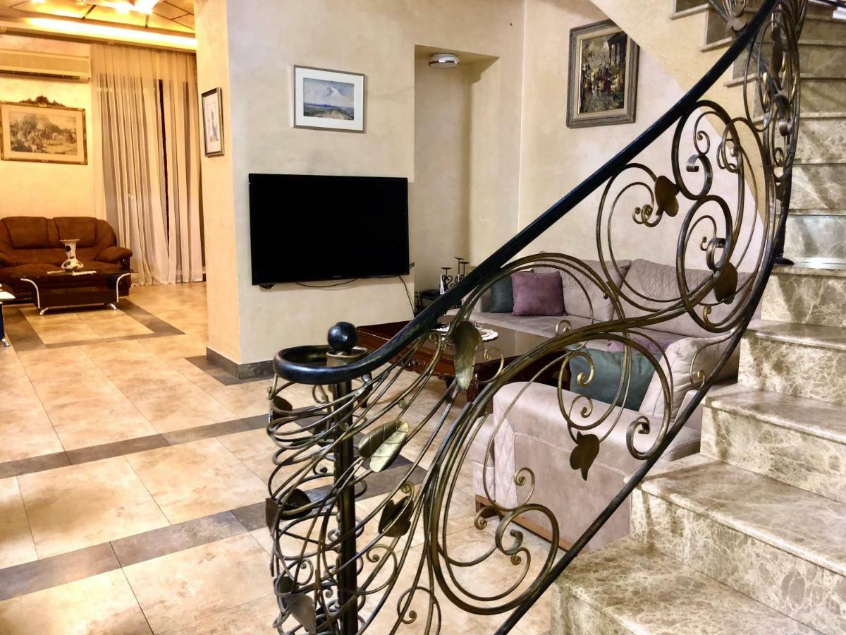 יירבאן Luxury Tumanyan Apartment מראה חיצוני תמונה